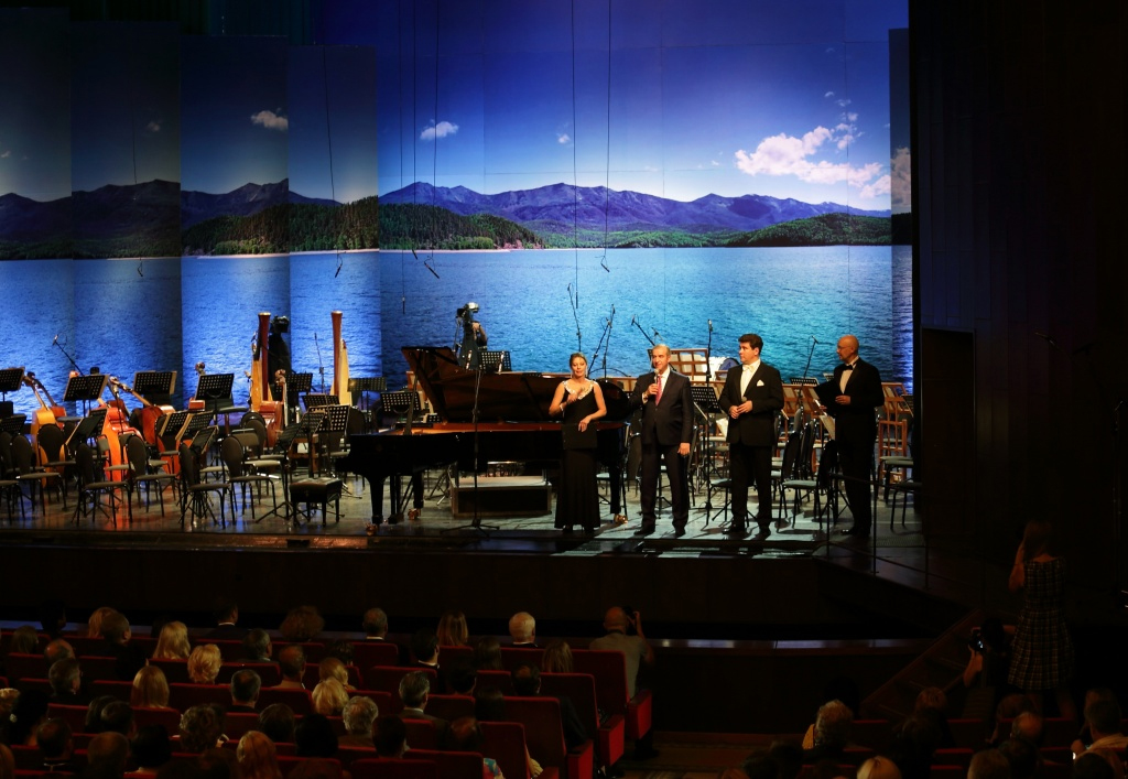 Звёзды на Байкале.jpg